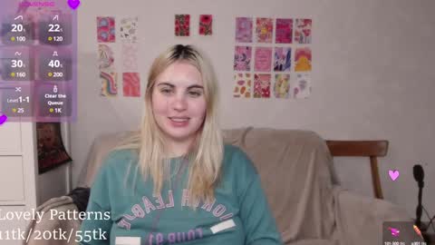 Allisses online show from December 22, 2:27 pm