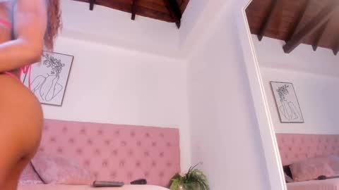 Snapshot of paytonferrara_ chatting on September 19, 4:14 am PaytonFerrara online show from September 19, 4:14 am