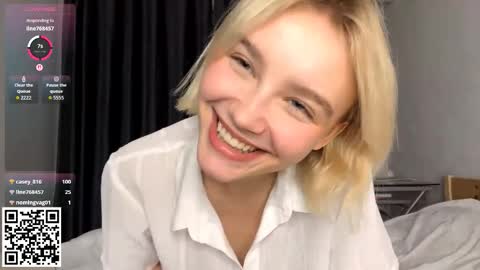 Lola online show from November 8, 3:56 pm