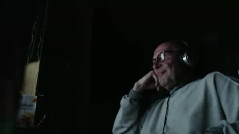 pc8474408 online show from December 4, 1:59 am