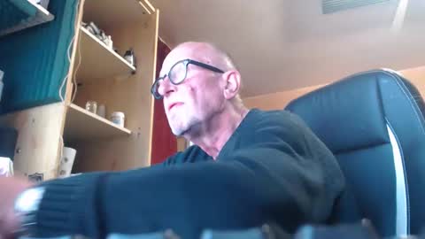 pc8474408 online show from May 2, 1:05 pm