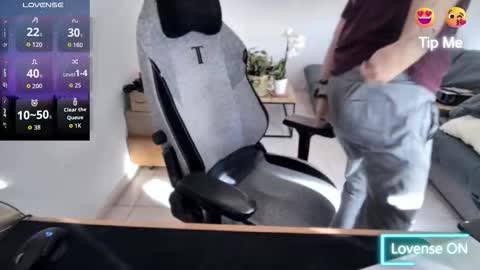 Snapshot of pc92160 chatting on November 12, 9:10 am pc92160 online show from November 12, 9:10 am