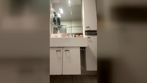 pe770100 online show from April 13, 6:08 am