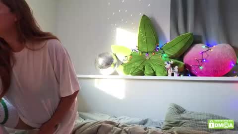   online show from December 17, 7:53 pm