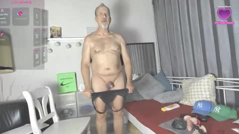 Snapshot of peacetous chatting on March 1, 5:42 am Marc online show from March 1, 5:42 am