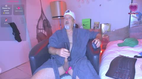 Snapshot of peacetous chatting on April 3, 6:00 am Marc online show from April 3, 6:00 am