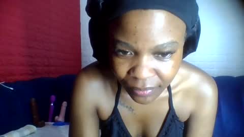 Snapshot of peach_melbah chatting on June 18, 9:14 am peach_melbah online show from June 18, 9:14 am