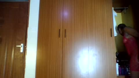 Snapshot of peach_melbah chatting on August 3, 6:11 pm peach_melbah online show from August 3, 6:11 pm