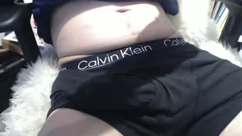 Snapshot of peacheshubby chatting on December 5, 6:44 pm hard4u online show from December 5, 6:44 pm