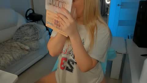 Snapshot of peachju1cy chatting on March 9, 2:50 am peachju1cy online show from March 9, 2:50 am