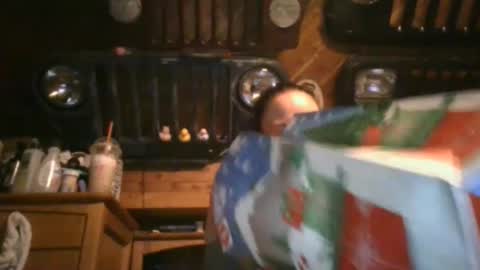 peachtree197 online show from December 17, 2:33 am