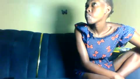 Snapshot of peachy_mummie chatting on November 23, 6:19 pm peachie online show from November 23, 6:19 pm