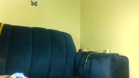 Snapshot of peachy_mummie chatting on November 30, 12:47 am peachie online show from November 30, 12:47 am