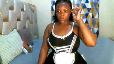 Snapshot of peachygirl255 chatting on June 13, 6:00 am Peachy online show from June 13, 6:00 am