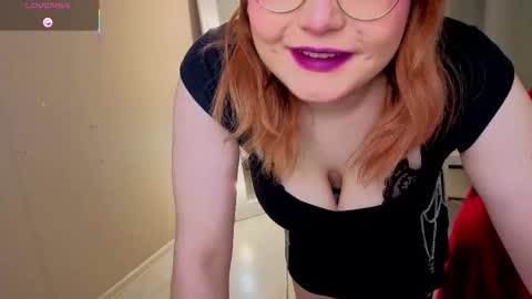 Seraphina online show from March 5, 11:01 pm