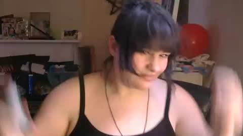 Snapshot of peakobunny chatting on December 18, 8:26 pm peakobunny online show from December 18, 8:26 pm