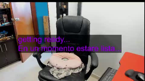 Snapshot of peanut_tangerine chatting on July 10, 7:05 pm Tangerine Penaut online show from July 10, 7:05 pm