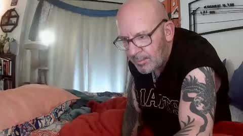 peanutbutterandjealous1 online show from April 25, 9:45 pm