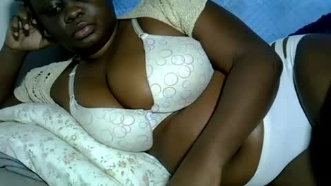 Snapshot of pearl_33 chatting on June 13, 10:24 am Keci online show from June 13, 10:24 am
