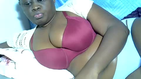 Snapshot of pearl_33 chatting on June 17, 2:03 am Keci online show from June 17, 2:03 am