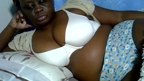 Snapshot of pearl_33 chatting on June 25, 11:04 am Keci online show from June 25, 11:04 am