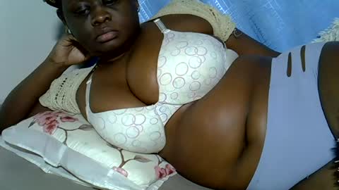 Snapshot of pearl_33 chatting on July 11, 1:08 am Keci online show from July 11, 1:08 am