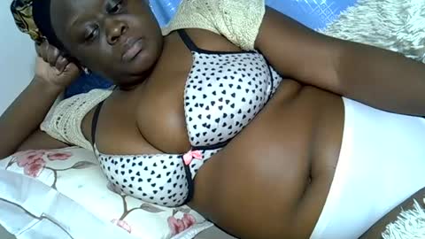 Snapshot of pearl_33 chatting on July 24, 2:09 am Keci online show from July 24, 2:09 am