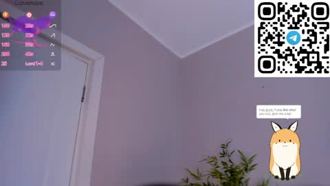 Snapshot of pearl_bloom chatting on May 7, 1:00 am Sex Leah online show from May 7, 1:00 am