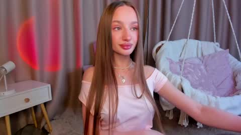 Snapshot of pearl_bloom chatting on May 27, 11:46 pm Sex Leah online show from May 27, 11:46 pm