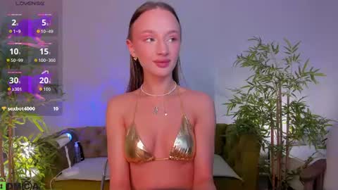 Snapshot of pearl_bloom chatting on June 18, 1:06 am Sex Leah online show from June 18, 1:06 am