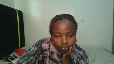 Snapshot of pearl_velvet chatting on November 8, 7:30 am vel online show from November 8, 7:30 am