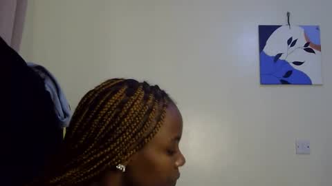 vel online show from March 13, 10:44 am