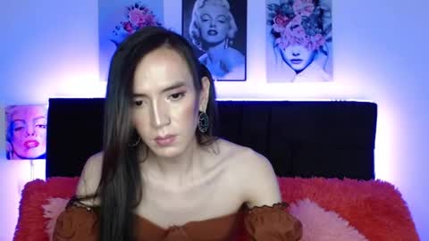 pearlatin online show from January 16, 10:36 pm