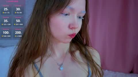 Snapshot of pearly_peach_ chatting on June 1, 6:09 pm pearly_peach_ online show from June 1, 6:09 pm