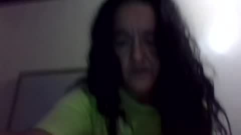 Snapshot of pebblezmeowkitty733247 chatting on November 17, 4:24 pm pebblezmeowkitty online show from November 17, 4:24 pm