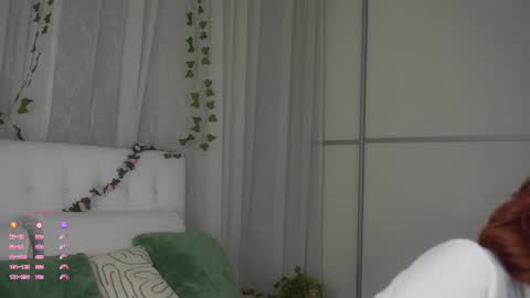 Lily online show from March 1, 1:18 am