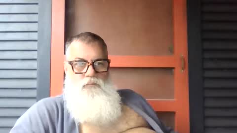 Snapshot of pecos8686 chatting on April 21, 3:28 pm pecos8686 online show from April 21, 3:28 pm