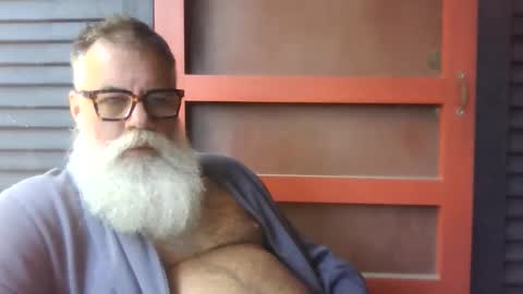 Snapshot of pecos8686 chatting on May 3, 5:19 pm pecos8686 online show from May 3, 5:19 pm