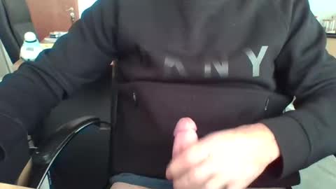 Snapshot of pedro30099 chatting on July 14, 2:23 pm pedro30099 online show from July 14, 2:23 pm