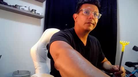 Pedro online show from April 24, 3:42 am