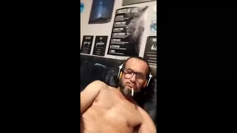 Snapshot of pedrocoelhopio chatting on May 25, 9:21 pm pedrocoelhopio online show from May 25, 9:21 pm