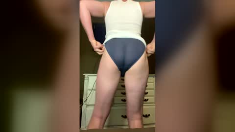 peeachyking online show from February 23, 6:11 am