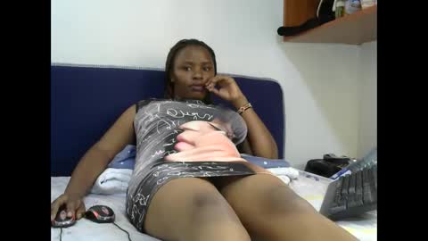 Snapshot of peekyshams chatting on February 9, 7:27 am peekyshams online show from February 9, 7:27 am