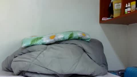 Snapshot of peekyshams chatting on October 2, 10:00 am peekyshams online show from October 2, 10:00 am