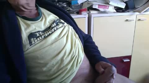 Snapshot of pegaso1000 chatting on April 20, 7:00 am pegaso1000 online show from April 20, 7:00 am