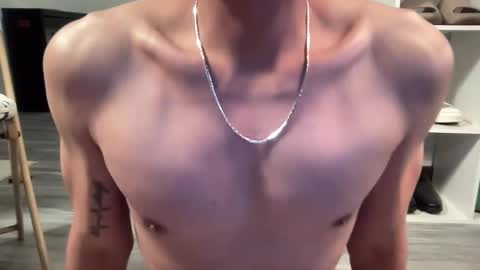 Snapshot of pegasus766152 chatting on October 17, 2:37 am pegasus766152 online show from October 17, 2:37 am