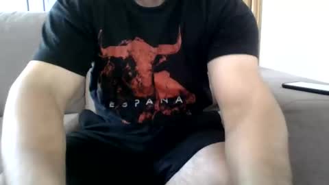 Snapshot of pelis4free chatting on August 4, 8:28 am pelis4free online show from August 4, 8:28 am