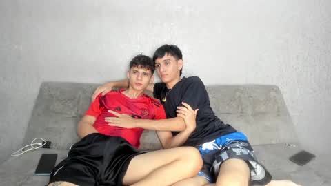 Snapshot of pelusos_mens chatting on July 22, 2:14 am CAIN-19 ALLEN-18 RONALD-18 AUSTIN-18 MOD DANTE online show from July 22, 2:14 am
