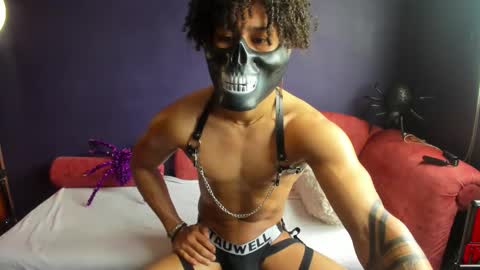 Pendragom online show from October 19, 3:34 pm