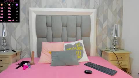  Penelope  online show from December 4, 4:00 am